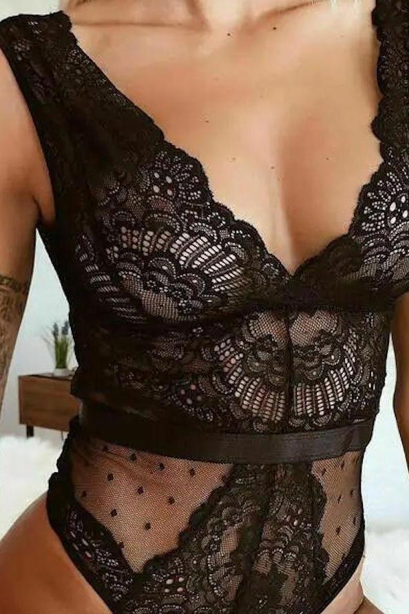 Ember Lace Bodysuit - Black-Fascinating_Nights
