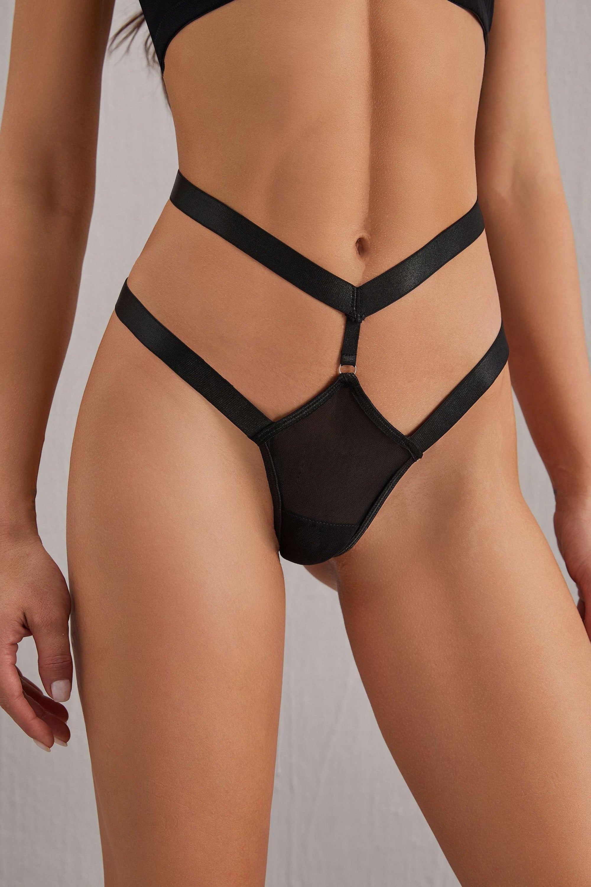 Emmeline Lingerie Set - Black-Fascinating_Nights