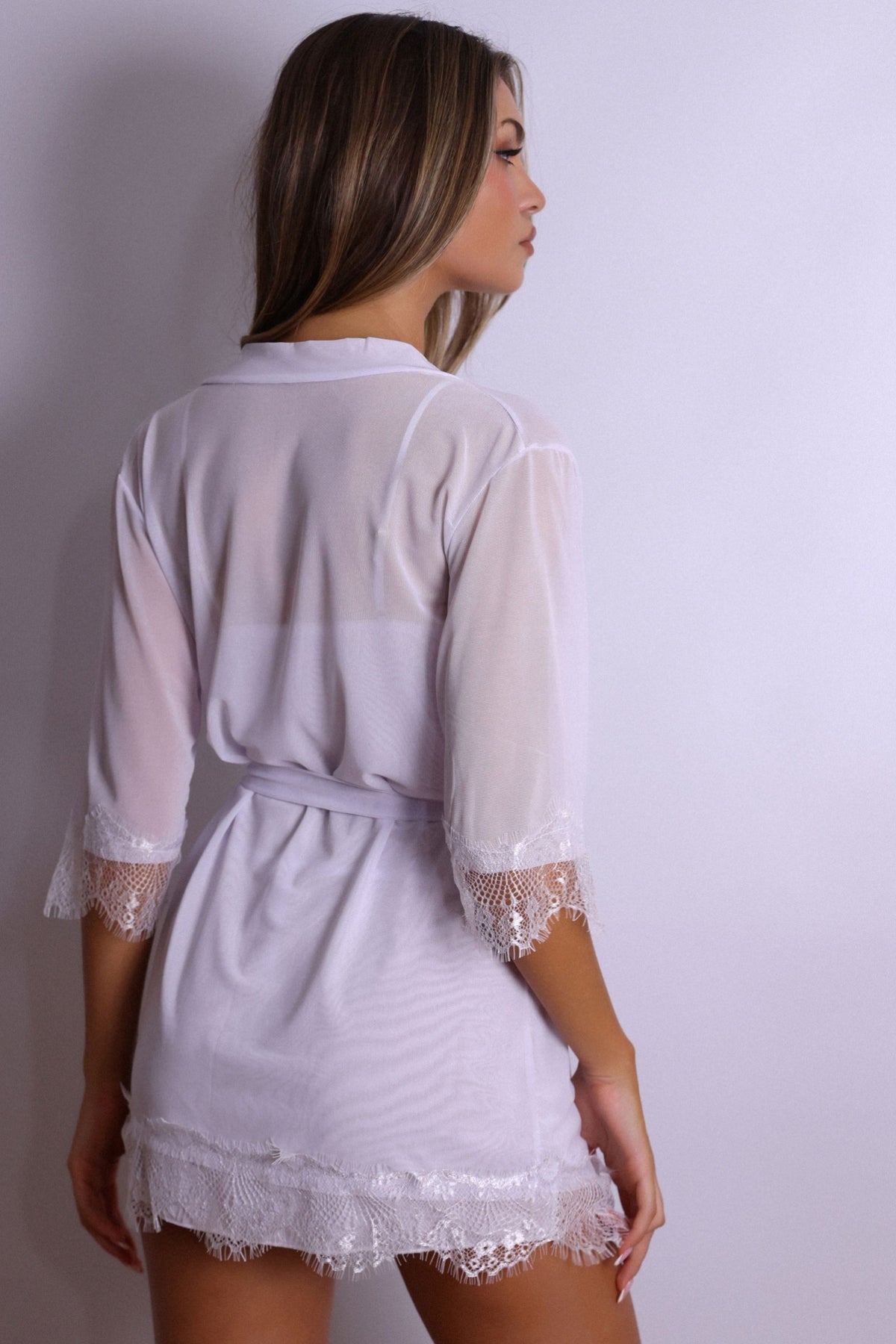 Aiah Lace Slip &amp; Robe Set – White