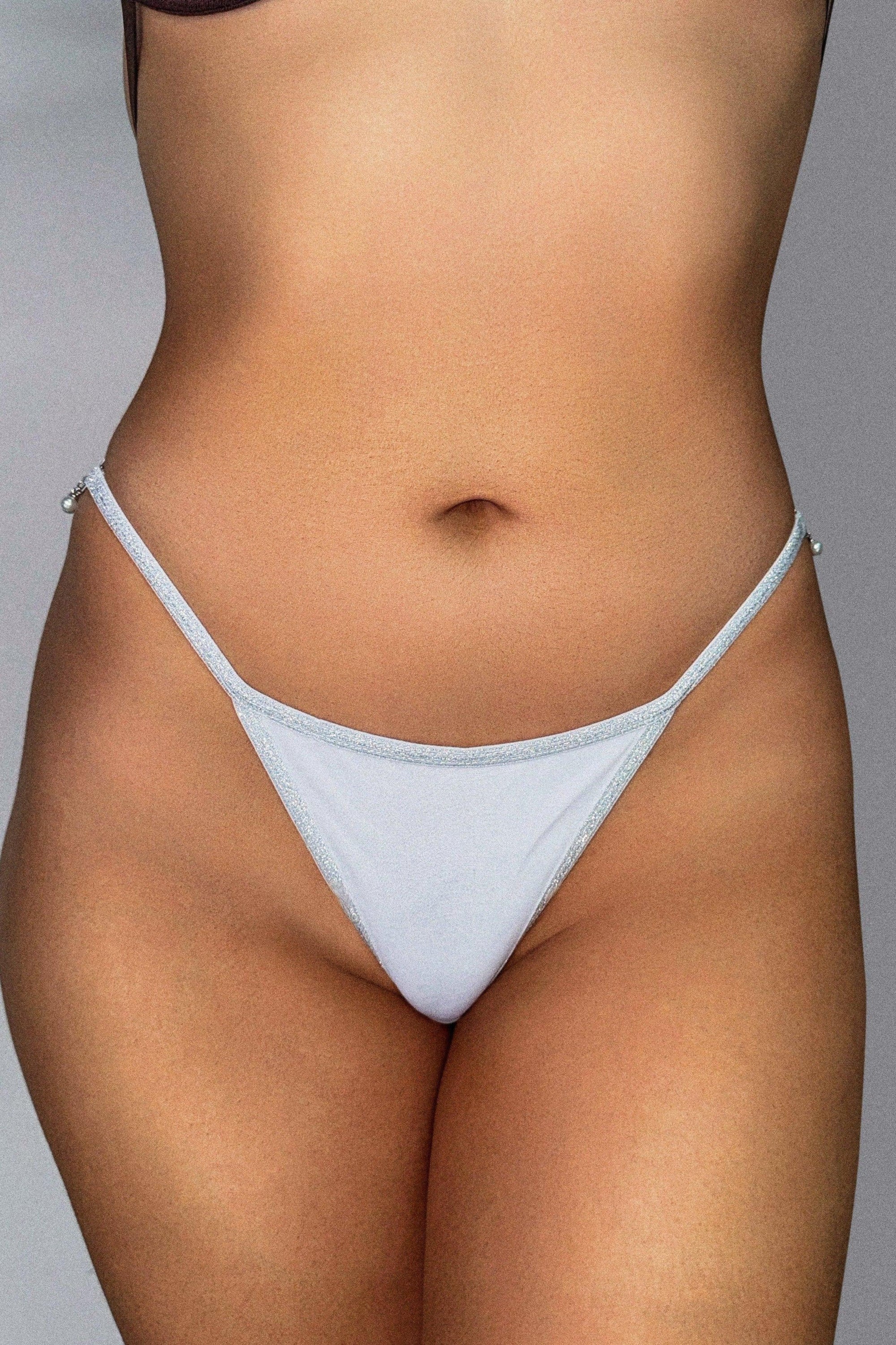 Julia Thong - White-Fascinating_Nights
